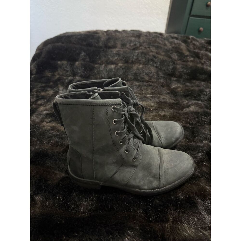 UGG Ashbury Boots Womens 8.5 Black Waterproof Leather Wool Lined Hiker Combat